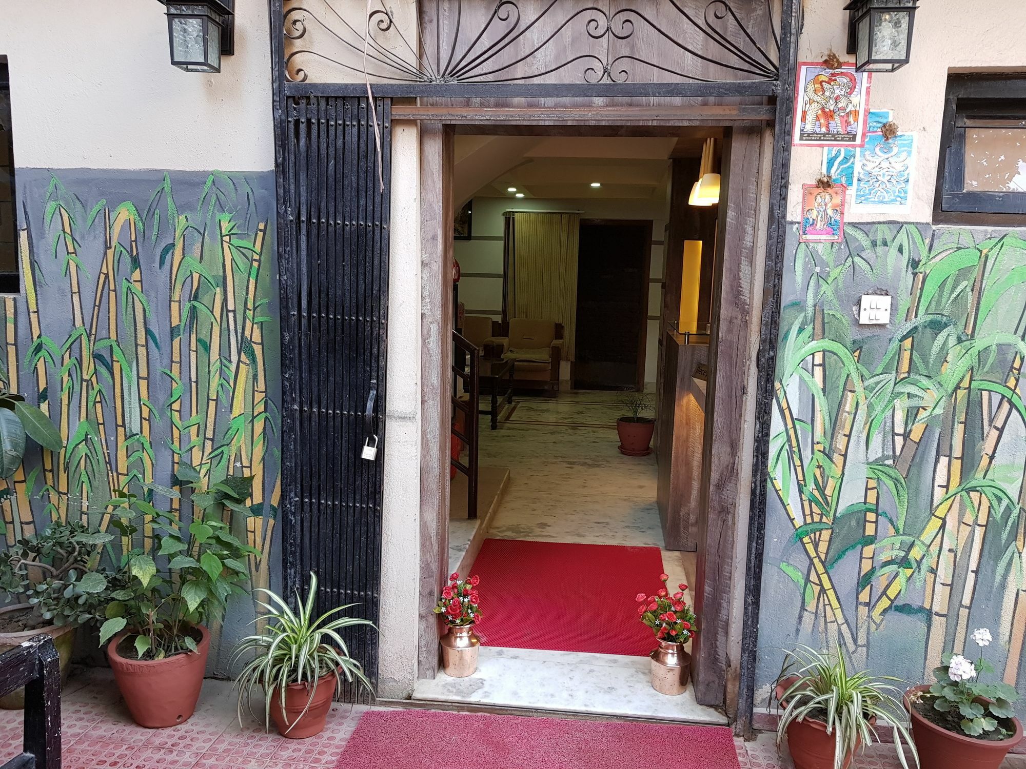 Hotel Lotus Buddha Inn Katmandu Dış mekan fotoğraf