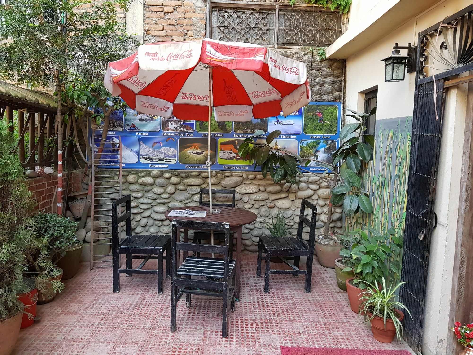 Hotel Lotus Buddha Inn Katmandu Dış mekan fotoğraf